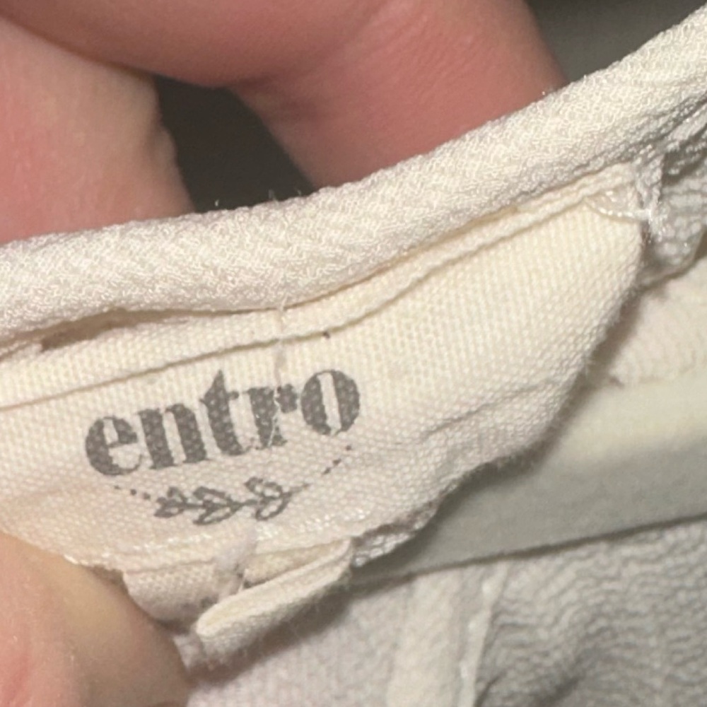 Entro White Blouse - Picture 2 of 3